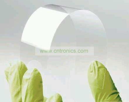 將Willow Glass彎曲。