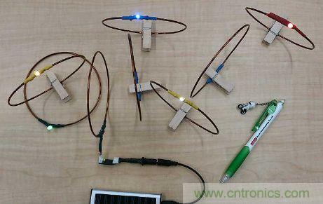 用來驗(yàn)證&ldquo;直流共振方式&rdquo;的試制系統(tǒng)。在線圈間傳輸電力，點(diǎn)亮LED