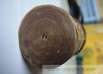 圖5：捏一捏紙卷，看看是否結(jié)實