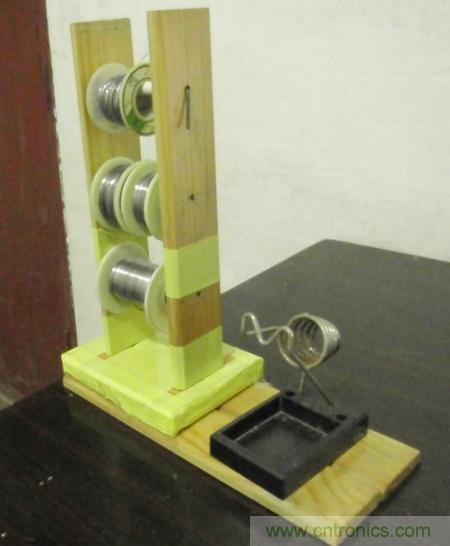 成本幾乎為零，三層錫絲架DIY