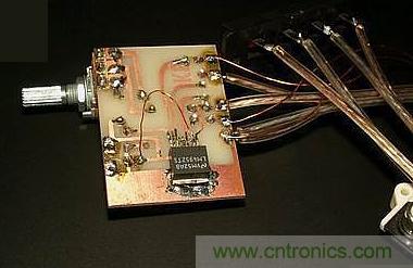 焊接完畢，背面