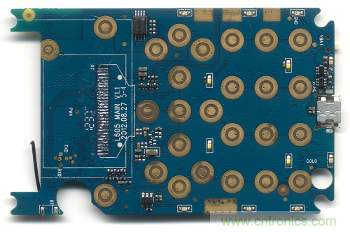 拆解探秘：售價75元的手機為什么還能盈利？