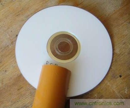 想減少電費嗎？DIY一個迷你風力發(fā)電機吧