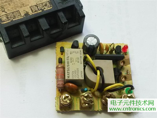 漏電保護(hù)器拆解：結(jié)構(gòu)有差異，做工不錯(cuò)