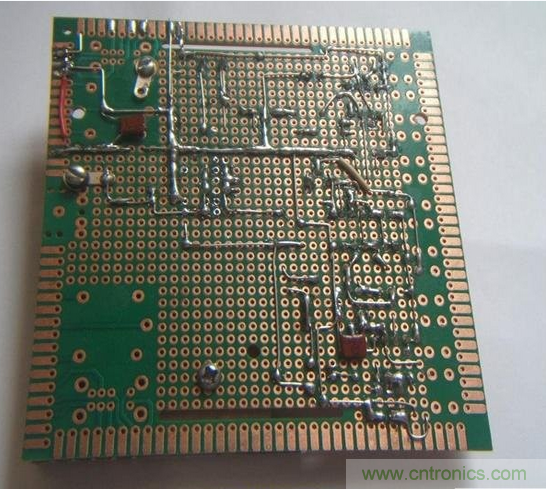 DIY：手工打造智能無(wú)線供電臺(tái)燈