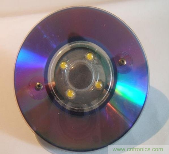 DIY：手工打造智能無(wú)線供電臺(tái)燈