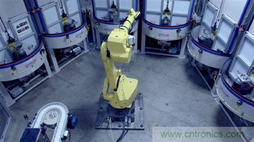 顛覆傳統(tǒng)設(shè)計(jì)，蘋(píng)果全新Mac Pro生產(chǎn)線探秘