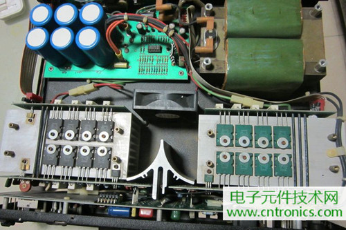 用料很給力！專業(yè)后級(jí)功放美國(guó)高峰FA1201拆解