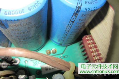 用料很給力！專業(yè)后級(jí)功放美國(guó)高峰FA1201拆解