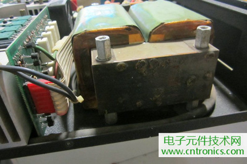 用料很給力！專業(yè)后級(jí)功放美國(guó)高峰FA1201拆解