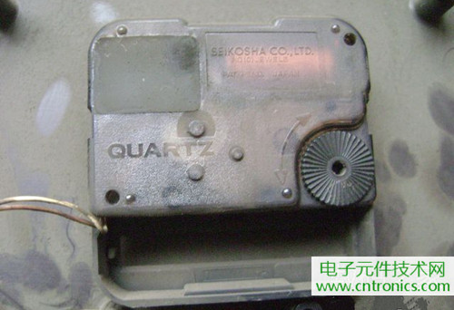 拆個老古董，日本精工石英電子掛鐘拆解