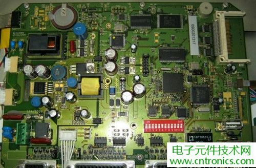 觸摸屏售價(jià)過萬？一臺(tái)工控設(shè)備觸摸屏拆解