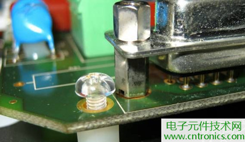 觸摸屏售價(jià)過萬？一臺(tái)工控設(shè)備觸摸屏拆解