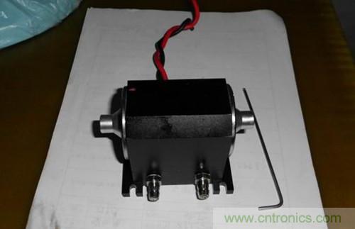 這貨一萬(wàn)三？50W半導(dǎo)體激光模塊拆解