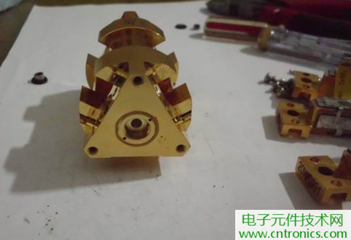 這貨一萬(wàn)三？50W半導(dǎo)體激光模塊拆解