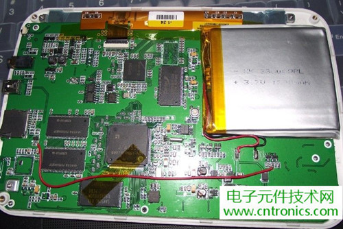 探秘電子紙！一款電紙書的電子墨水屏拆解