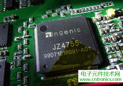 探秘電子紙！一款電紙書的電子墨水屏拆解