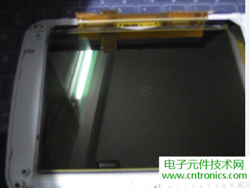 探秘電子紙！一款電紙書的電子墨水屏拆解