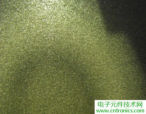 探秘電子紙！一款電紙書的電子墨水屏拆解