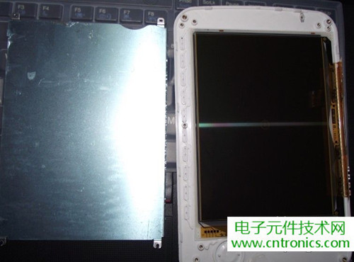 探秘電子紙！一款電紙書的電子墨水屏拆解