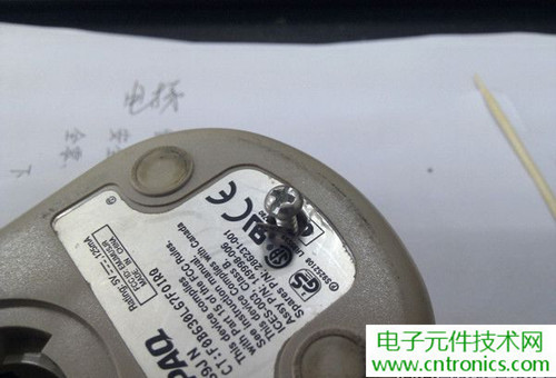 殿堂級機(jī)械鼠標(biāo)拆解：嘆精致做工！