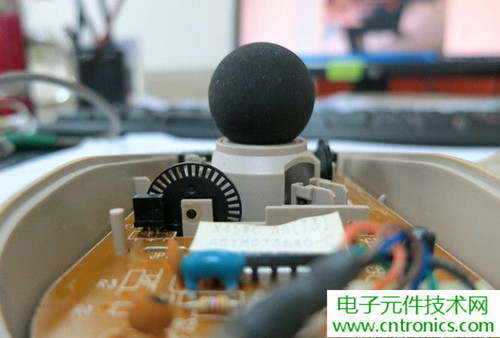 殿堂級機(jī)械鼠標(biāo)拆解：嘆精致做工！
