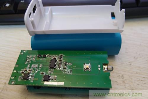 國產(chǎn)移動電源拆解:便宜也有好貨