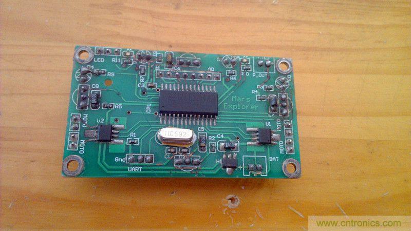 牛人力作！PCB版藍牙智能小車DIY