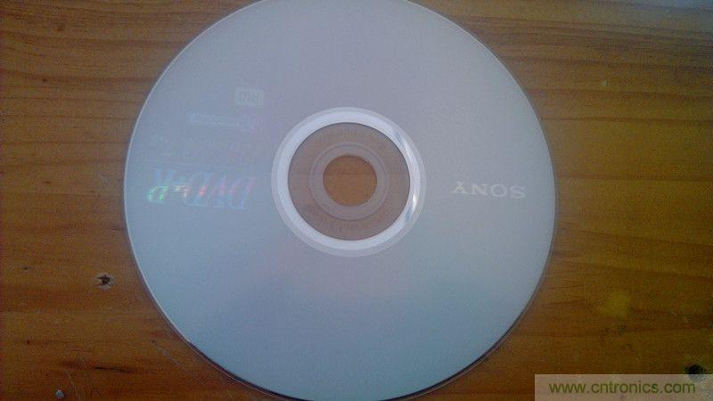 牛人力作！PCB版藍牙智能小車DIY