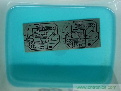 不足10元！低成本DIY便攜USB音箱
