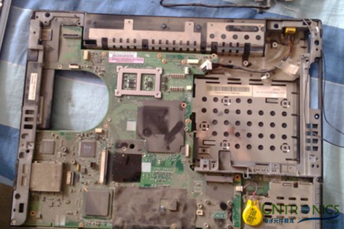 創(chuàng)意DIY：將筆記本大卸八塊做成臺(tái)式機(jī)！