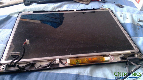 創(chuàng)意DIY：將筆記本大卸八塊做成臺(tái)式機(jī)！