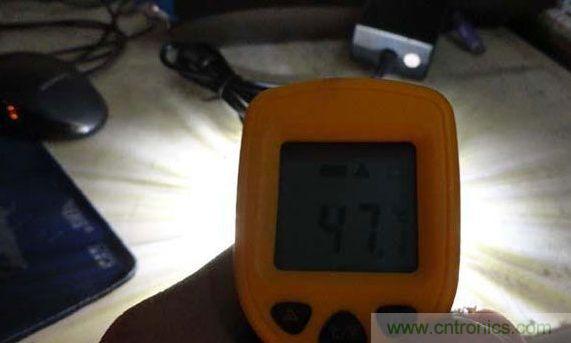 變廢為寶！風(fēng)扇散熱器變身山寨LED燈