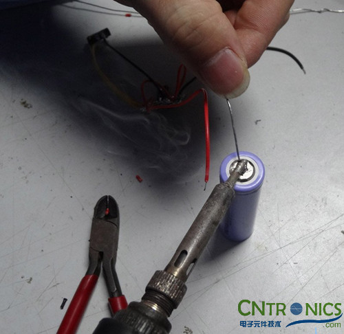 達人創(chuàng)意DIY:無線2.4G音頻收發(fā)器