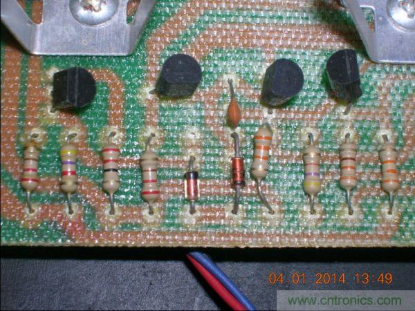 巧奪天工！大神利用山寨功放為高性價(jià)比逆變器"穿新衣"