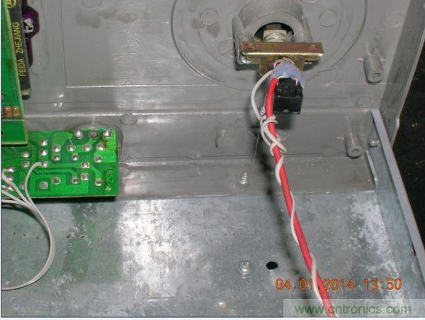 巧奪天工！大神利用山寨功放為高性價(jià)比逆變器"穿新衣"