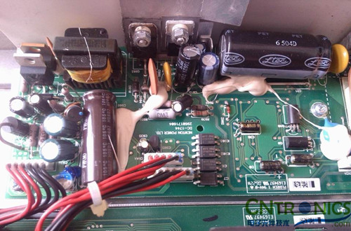 網(wǎng)友下雪天拆解DELL 12V 57.3A的開關(guān)電源自?shī)首詷?lè)