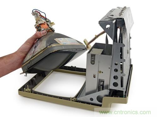 拆！古董級(jí)Macintosh 128K電腦