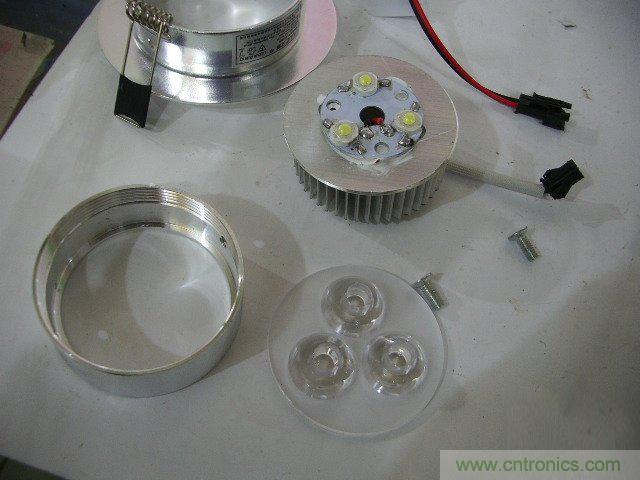 DIY：大雄家的路燈，帶你找回童年的記憶