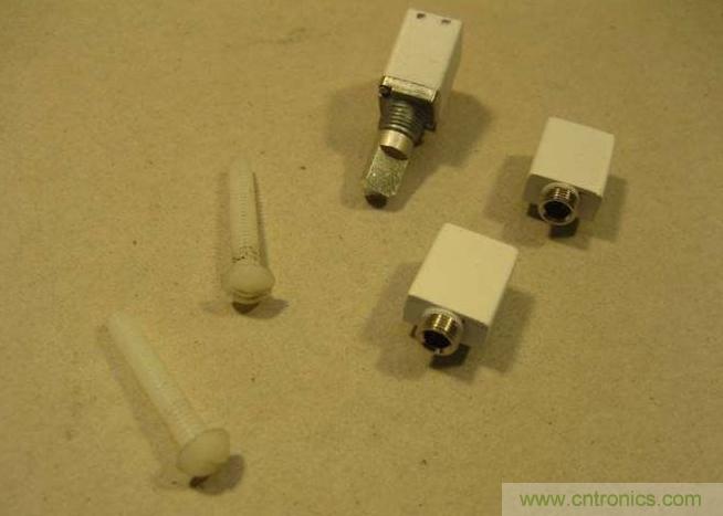 我就是這么牛！DIY IPod 耳放!