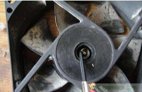 創(chuàng)意DIY！迷你風(fēng)力發(fā)電機(jī)！