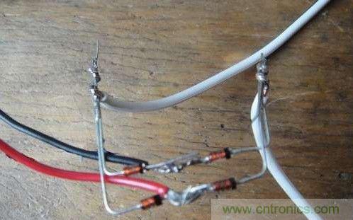 創(chuàng)意DIY！迷你風(fēng)力發(fā)電機(jī)！