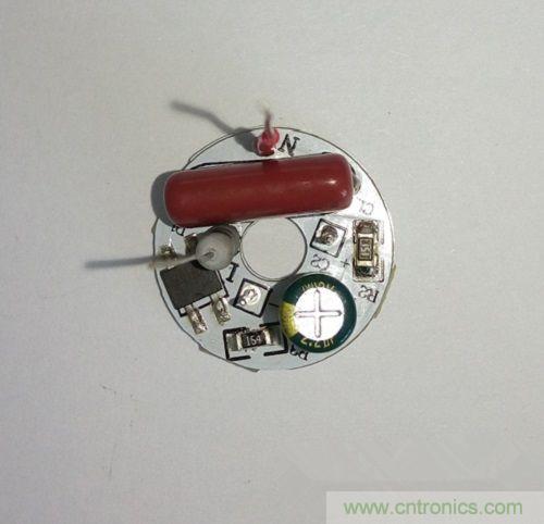 菜鳥必備:LED燈絲燈驅(qū)動“小金庫”