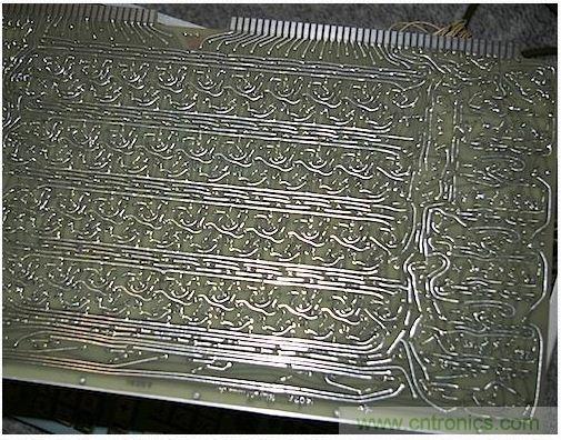 經(jīng)典懷舊拆解！歷史彌留的可編程科學(xué)計(jì)算器 from 1966