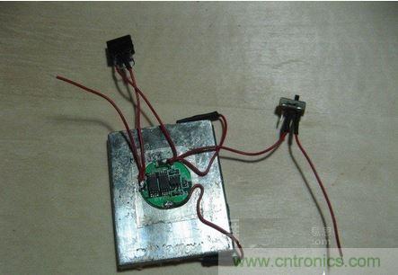 DIY頭戴式藍(lán)牙耳機(jī)，