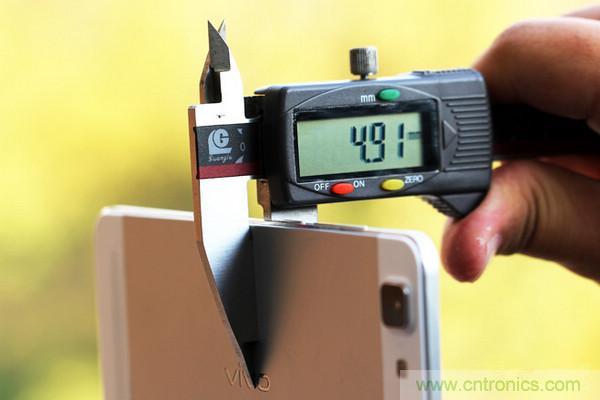 有圖有真相！暴拆VIVO X5 MAX,揭秘&ldquo;最薄之謎&rdquo;