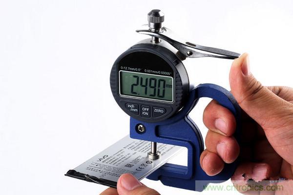 有圖有真相！暴拆VIVO X5 MAX,揭秘&ldquo;最薄之謎&rdquo;