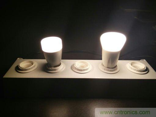 拆解分析:兩款藍(lán)牙LED智能燈泡大比拼