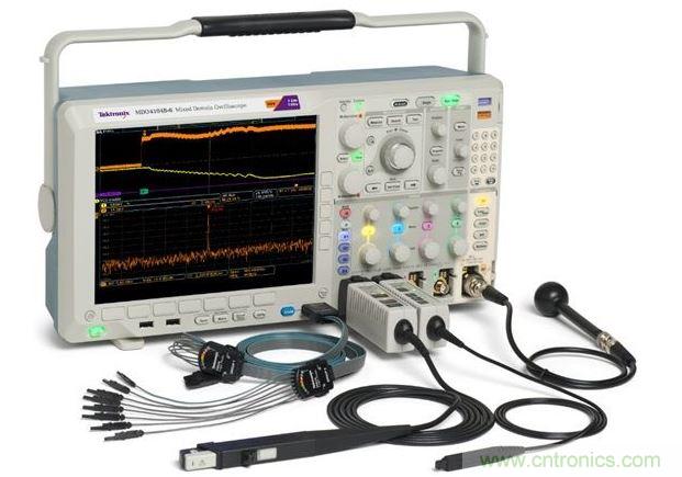 混合域示波器(MDO)將頻譜分析儀、示波器和邏輯分析儀組合在一臺(tái)儀表內(nèi)，可以從全部三臺(tái)儀器中產(chǎn)生同步的而且與時(shí)間關(guān)聯(lián)的測(cè)量結(jié)果。圖中顯示的是泰克公司的MDO4000B。