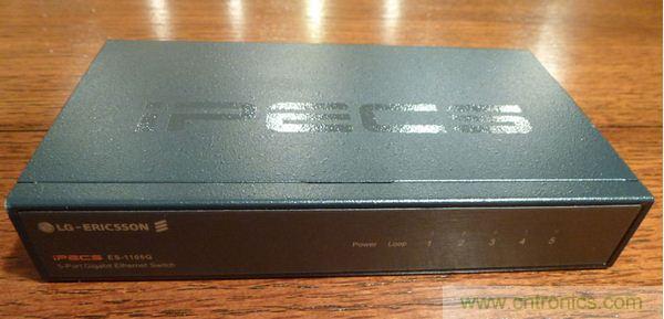 圖1：LG愛立信公司5口千兆以太網(wǎng)(GbE)交換機(jī)ES-1105G正面圖。
